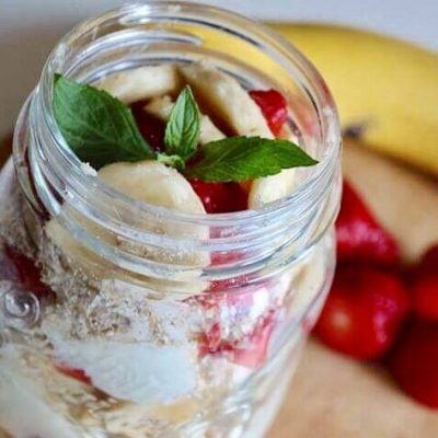 soofoodies strawberry banana yogurt dessert
