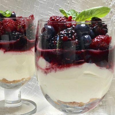 soofoodies no bake berry dessert dessert